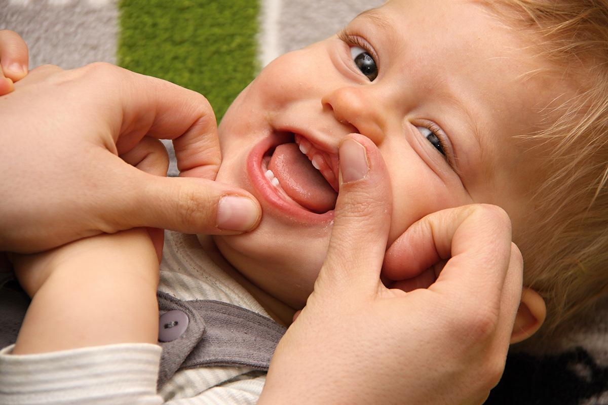 Can An Infant Have a Pediatric Dental Emergency_ infant experiencing a pediatric dental emergency